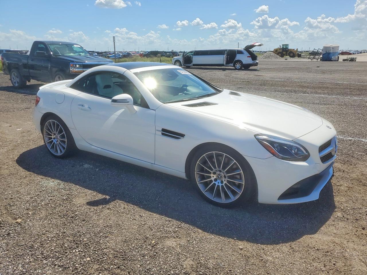 2018 MERCEDES-BENZ SLC 300 — снимка 4
