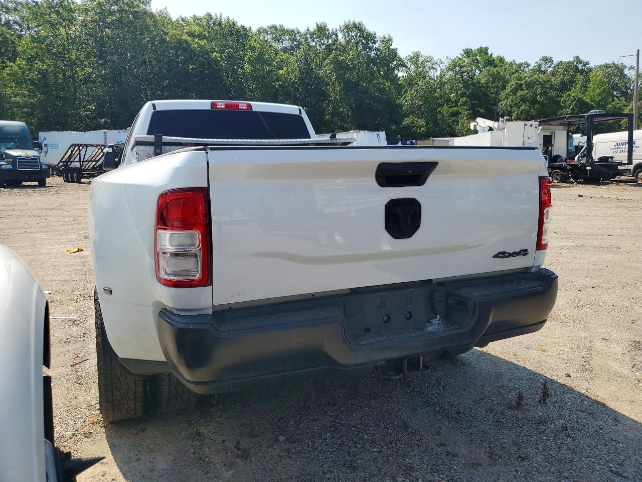 2023 RAM 3500 TRADESMAN — снимка 2