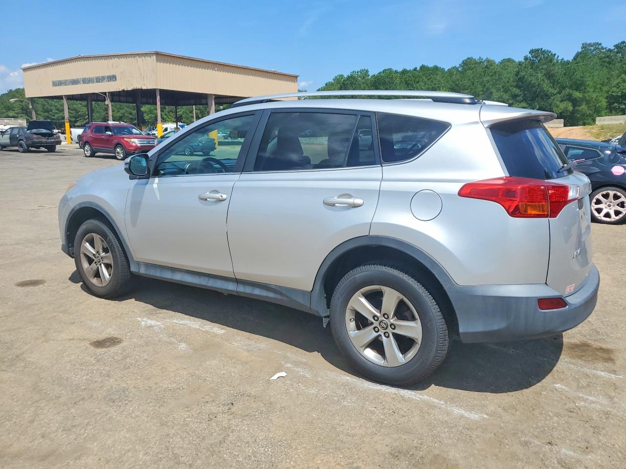 2015 TOYOTA RAV4 XLE — снимка 2
