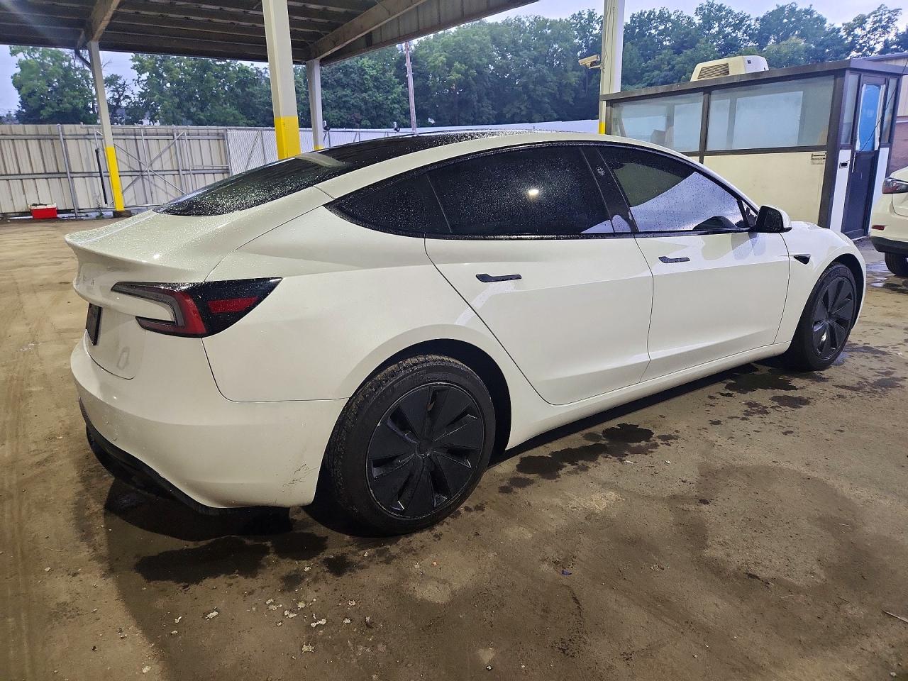 2024 TESLA MODEL 3 — снимка 3