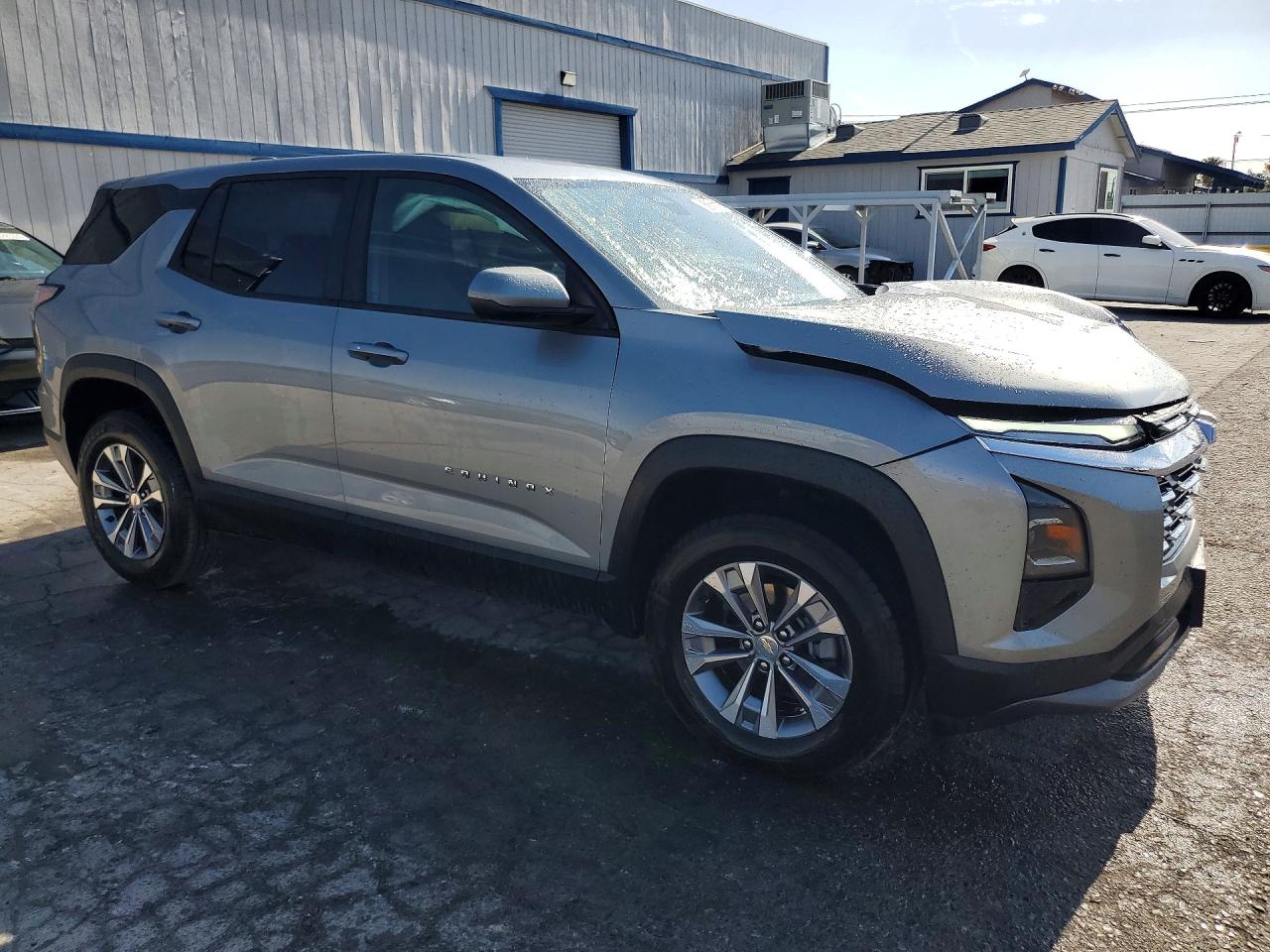 2025 CHEVROLET EQUINOX LT — снимка 4