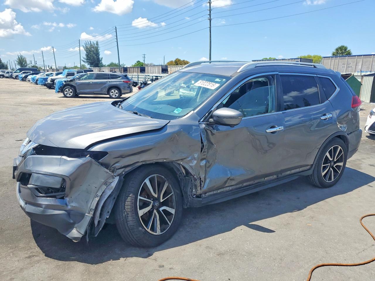 2019 NISSAN ROGUE SL