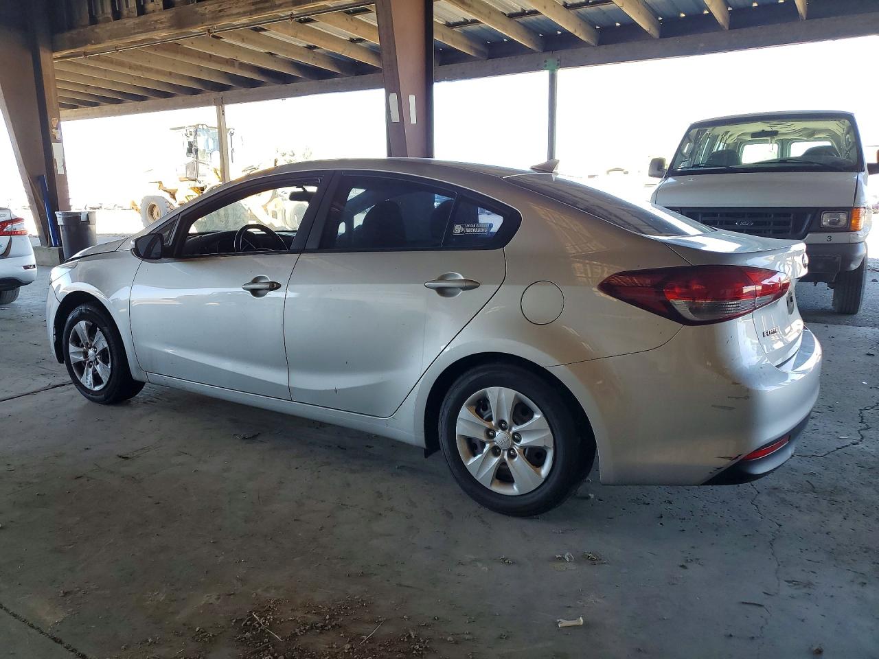 2017 KIA FORTE LX — снимка 2