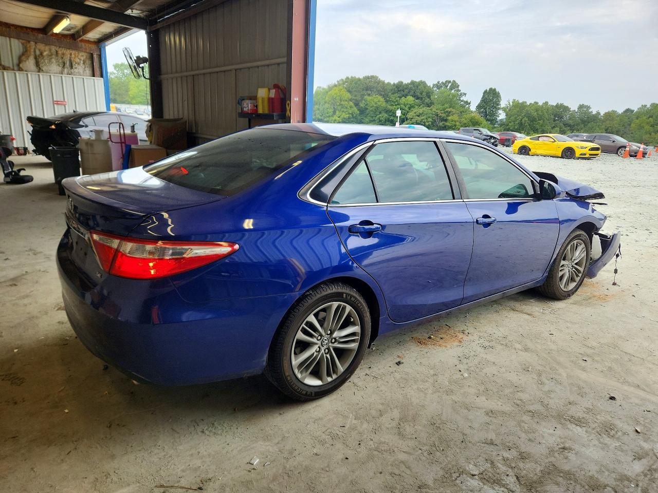 2016 TOYOTA CAMRY SE — снимка 3