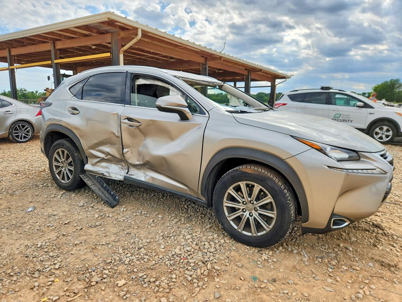 2017 LEXUS NX200T — снимка 4