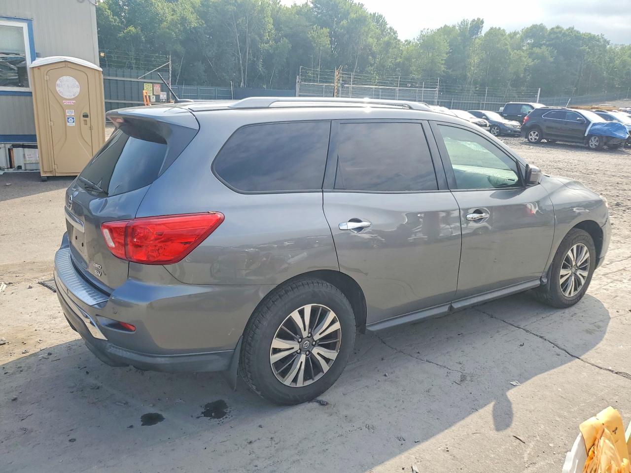 2017 NISSAN PATHFINDER SV — снимка 3
