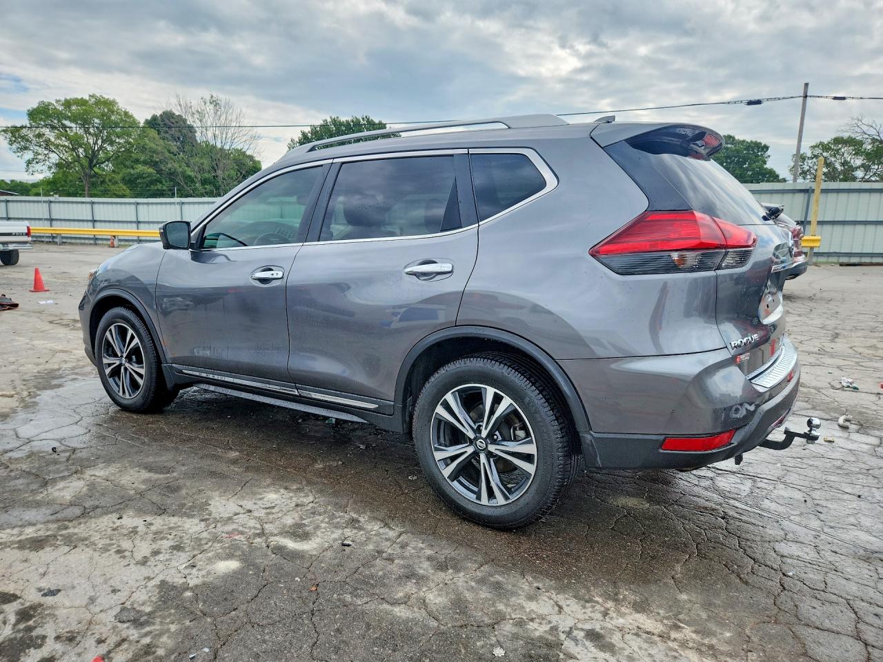 2017 NISSAN ROGUE SL — снимка 2