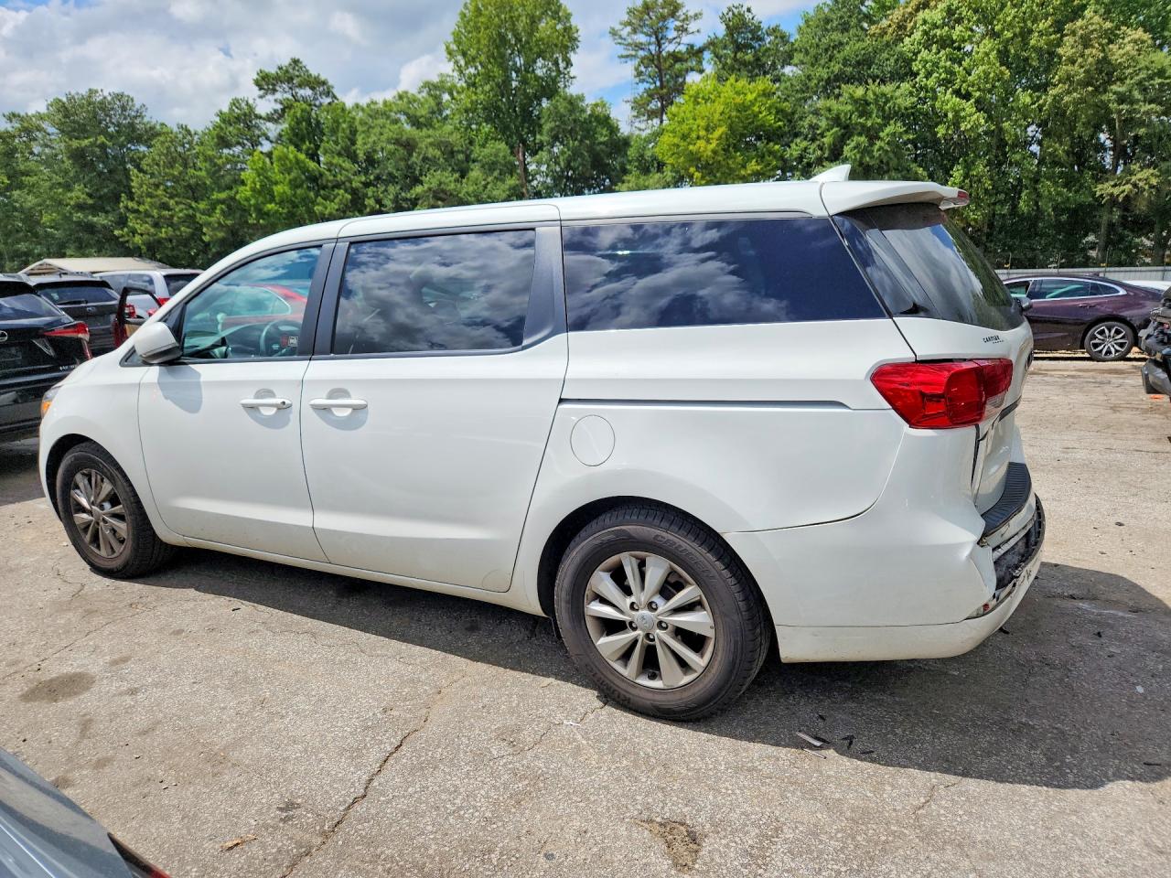 2017 KIA SEDONA LX — снимка 2