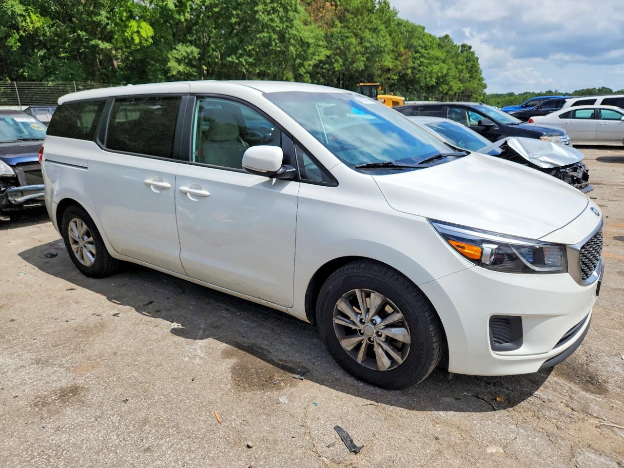 2017 KIA SEDONA LX — снимка 4