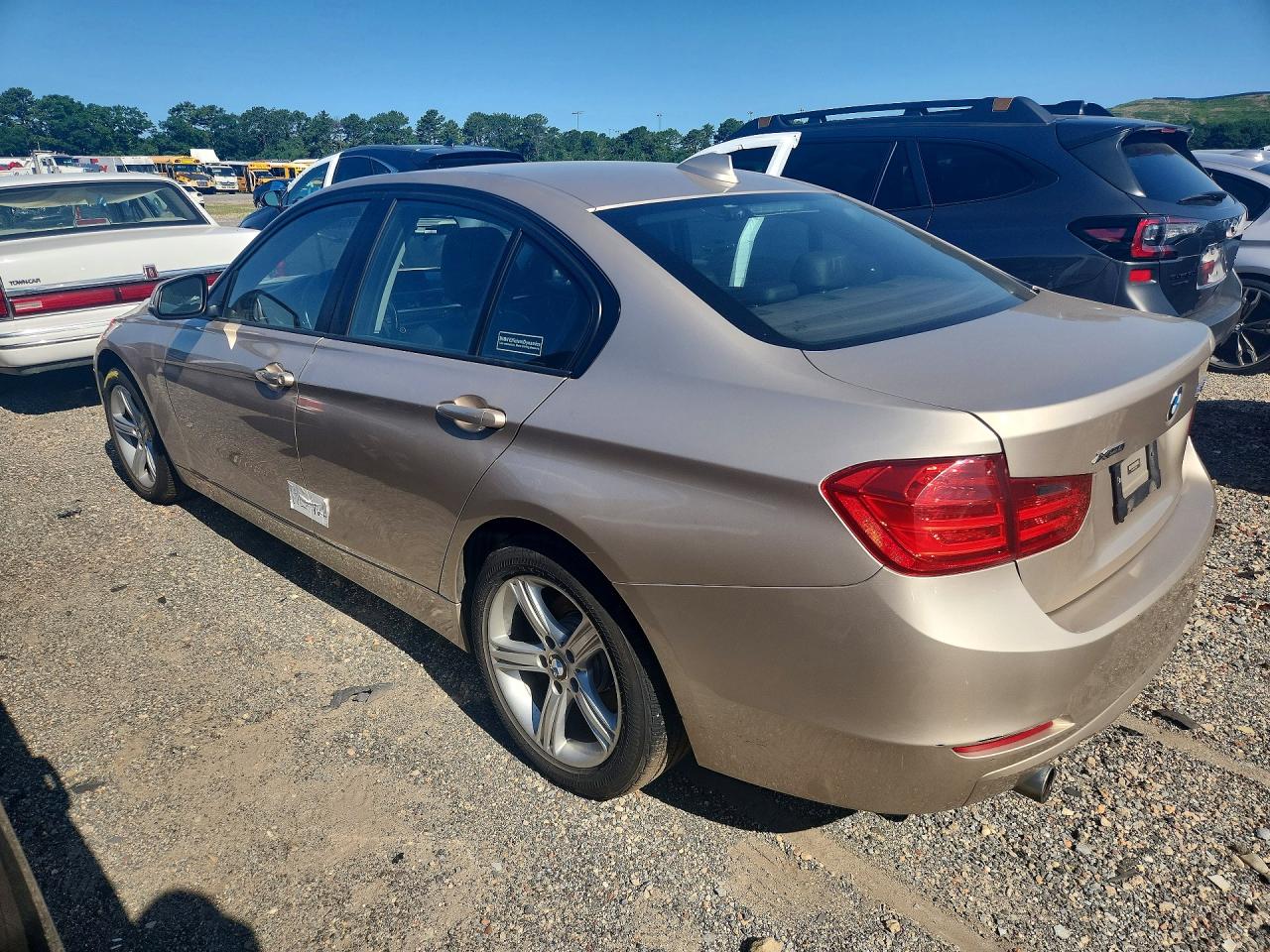 2013 BMW 320 I XDRIVE — снимка 2