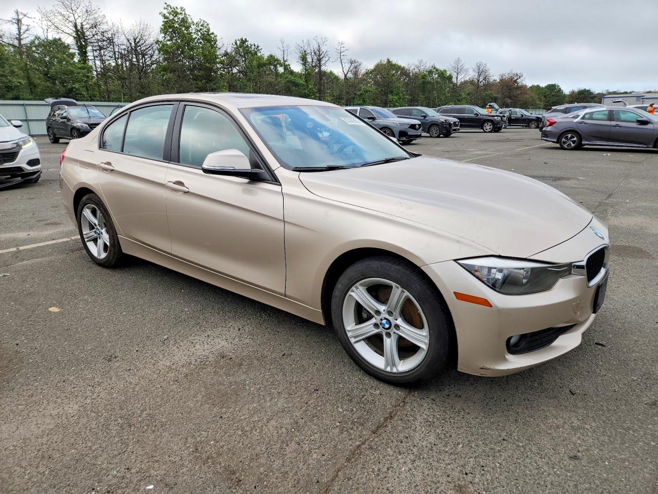 2013 BMW 320 I XDRIVE — снимка 4