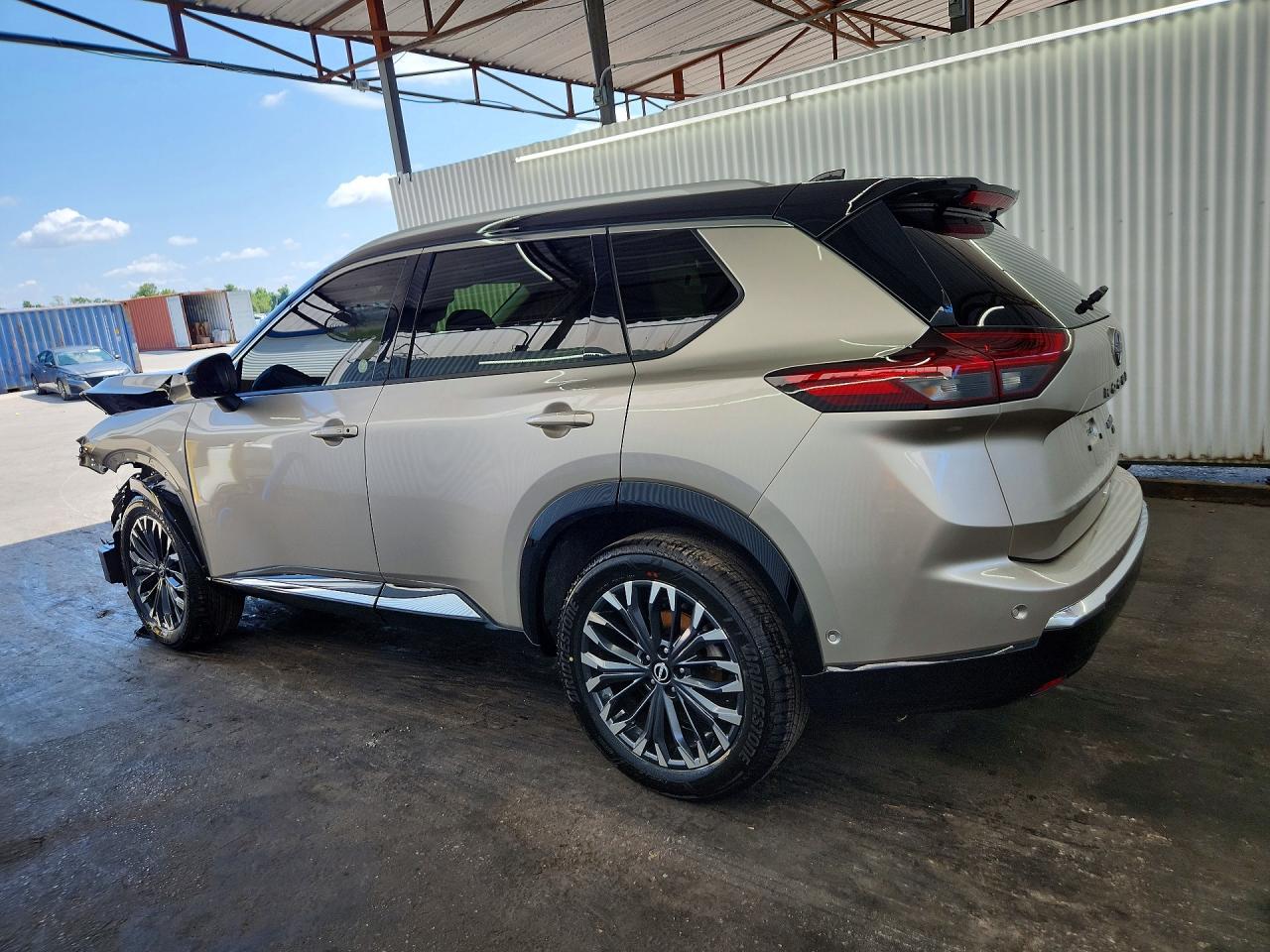 2026 NISSAN ROGUE PLATINUM — снимка 2