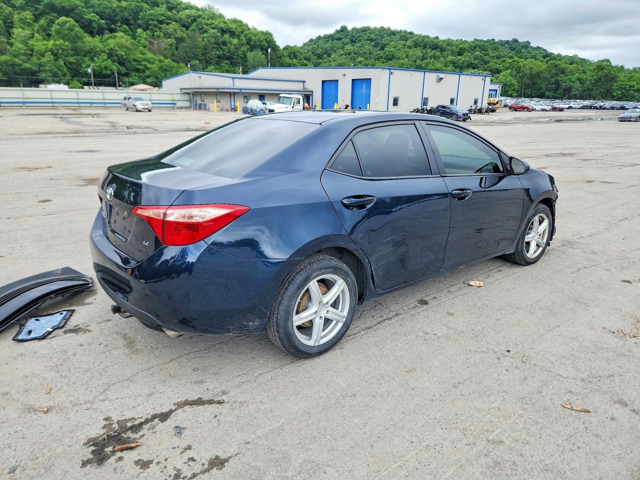 2019 TOYOTA COROLLA LE — снимка 3