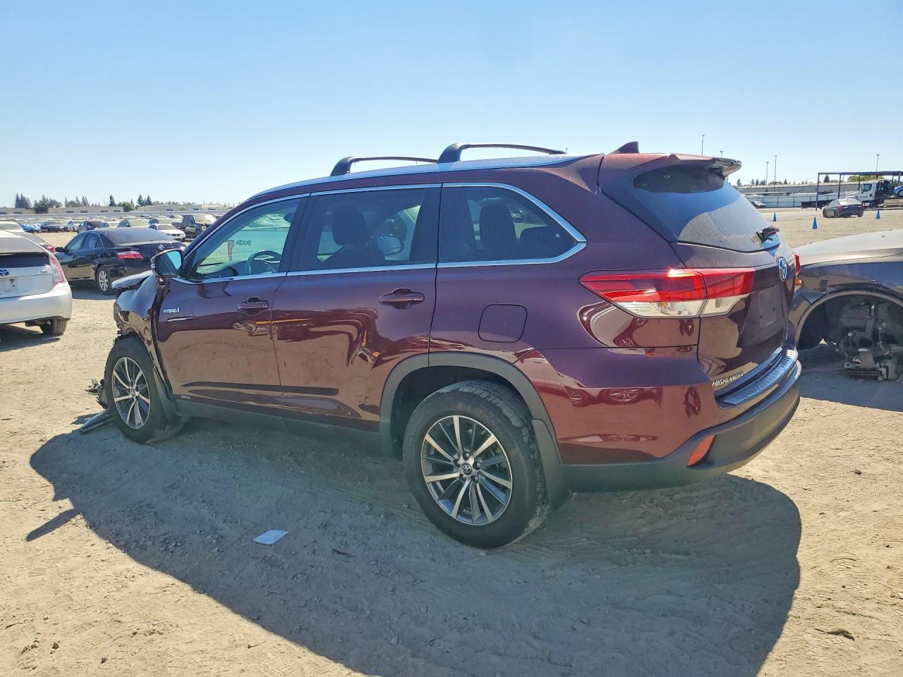 2019 TOYOTA HIGHLANDER HYBRID XLE — снимка 2