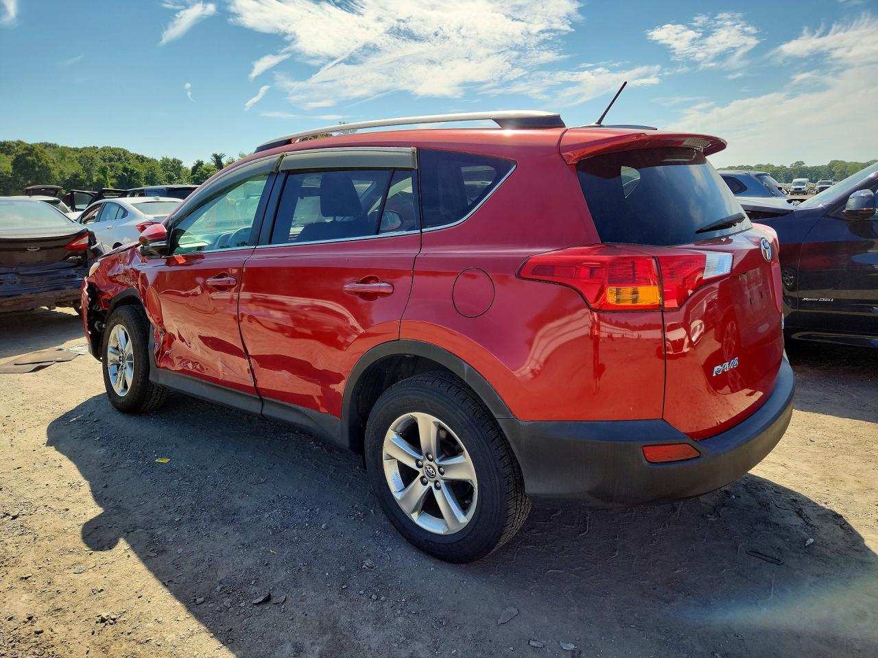 2015 TOYOTA RAV4 XLE — снимка 2