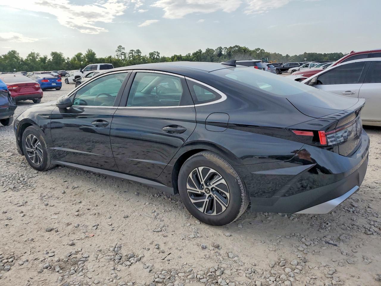 2026 HYUNDAI SONATA HYBRID BLUE — снимка 2