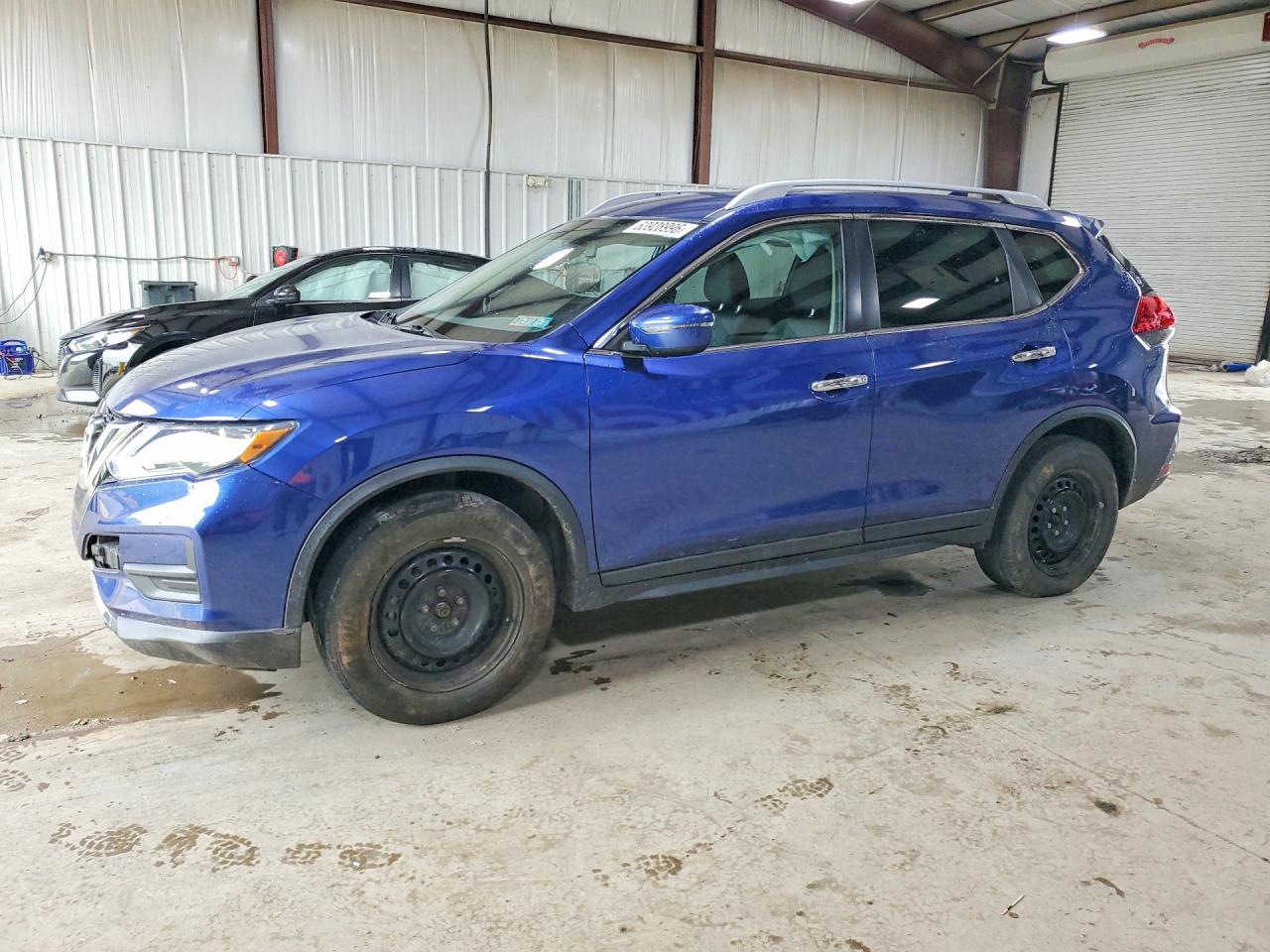 2017 NISSAN ROGUE S