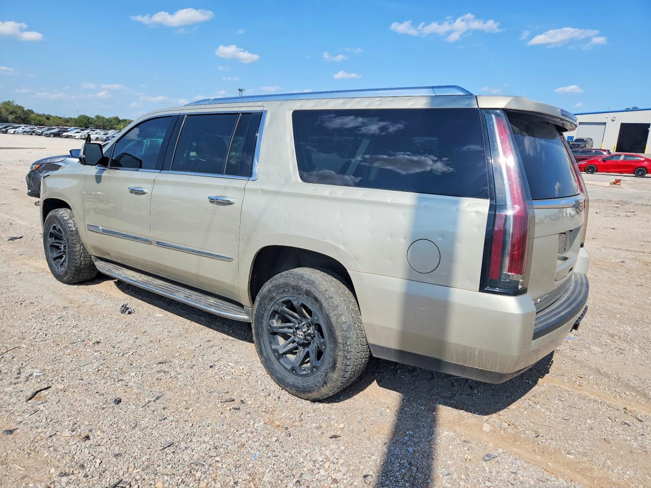 2016 CADILLAC ESCALADE ESV LUXURY — снимка 2