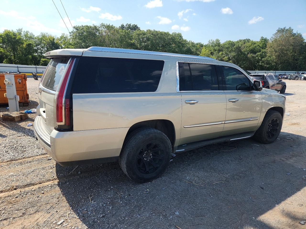 2016 CADILLAC ESCALADE ESV LUXURY — снимка 3