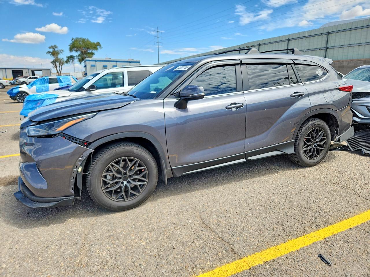 2023 TOYOTA HIGHLANDER LE