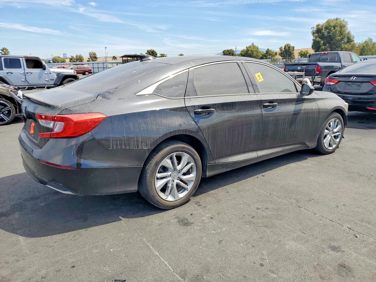 2018 HONDA ACCORD LX — снимка 3