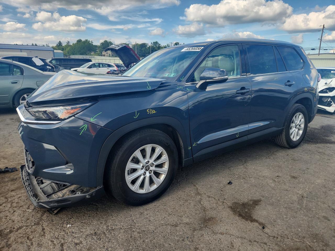 2024 TOYOTA GRAND HIGHLANDER XLE