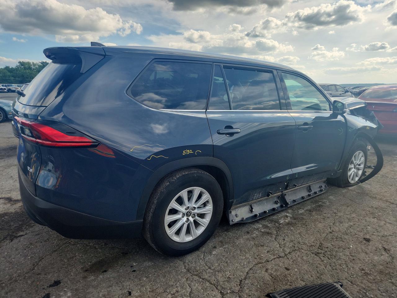 2024 TOYOTA GRAND HIGHLANDER XLE — снимка 3