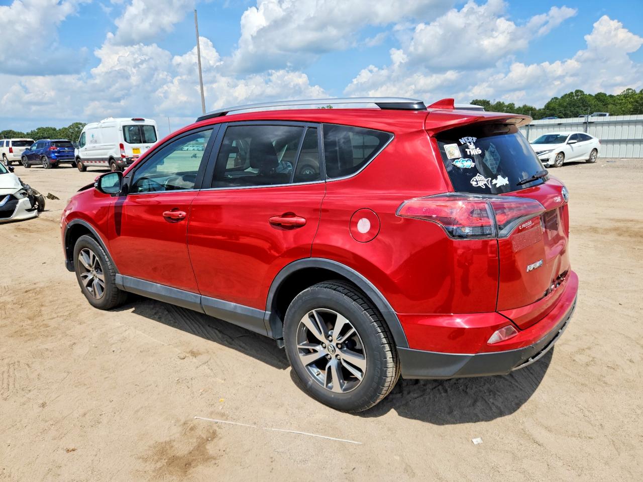 2017 TOYOTA RAV4 XLE — снимка 2