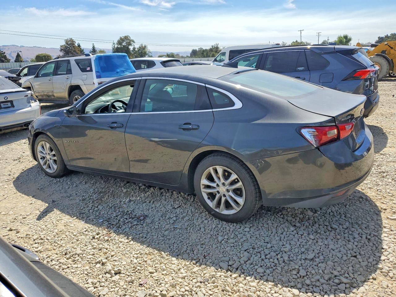 2017 CHEVROLET MALIBU LT — снимка 2