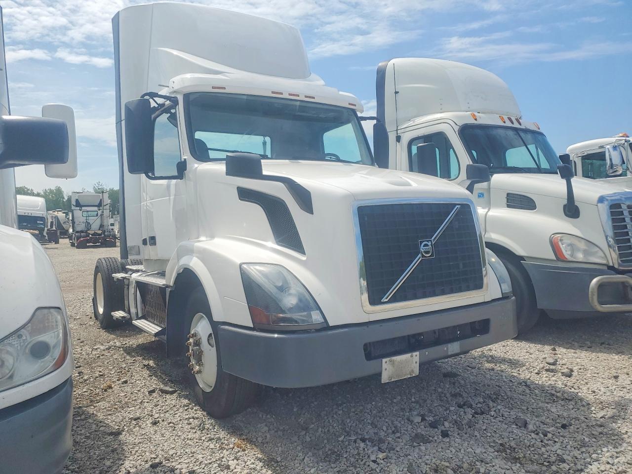 2017 VOLVO VNL — снимка 4