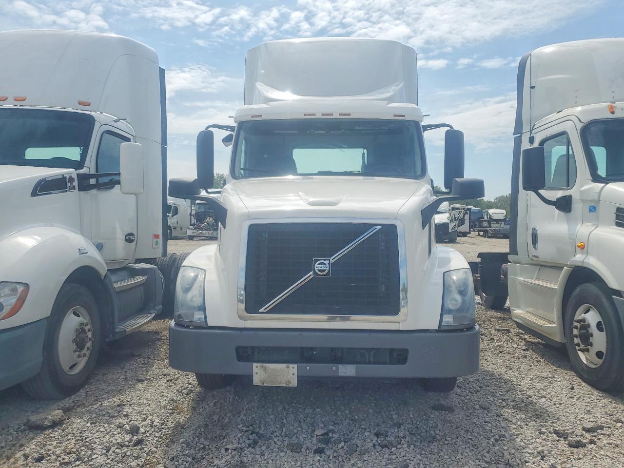 2017 VOLVO VNL — снимка 5