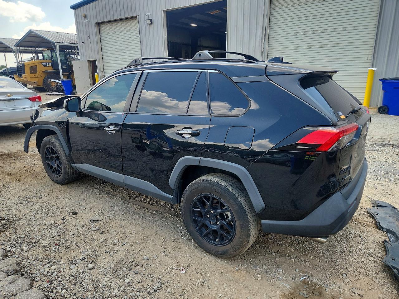 2020 TOYOTA RAV4 LE — снимка 2