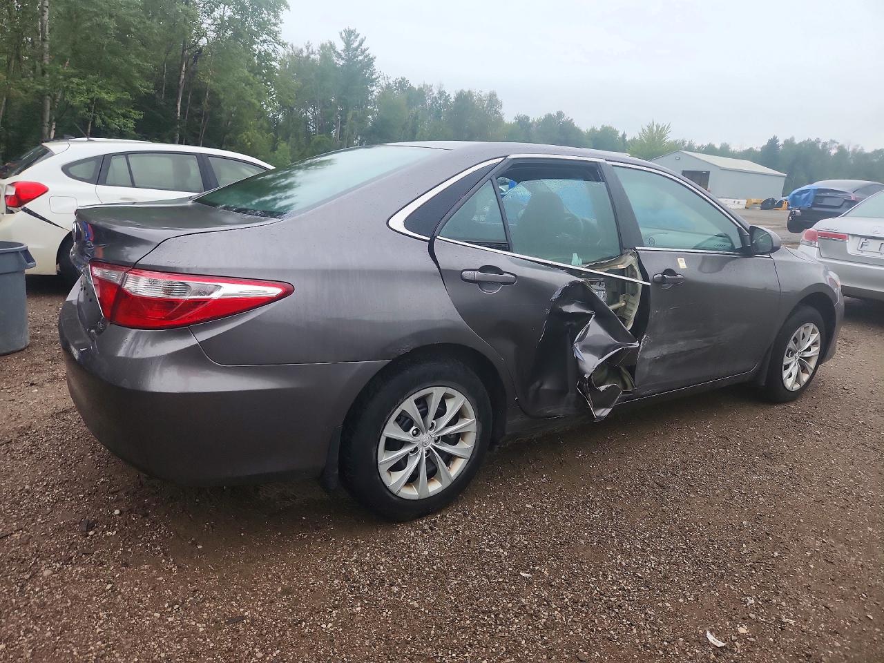 2016 TOYOTA CAMRY LE — снимка 3
