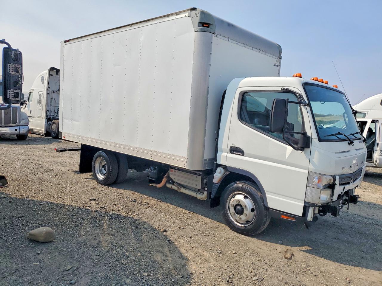 2015 MITSUBISHI FEC92S — снимка 4