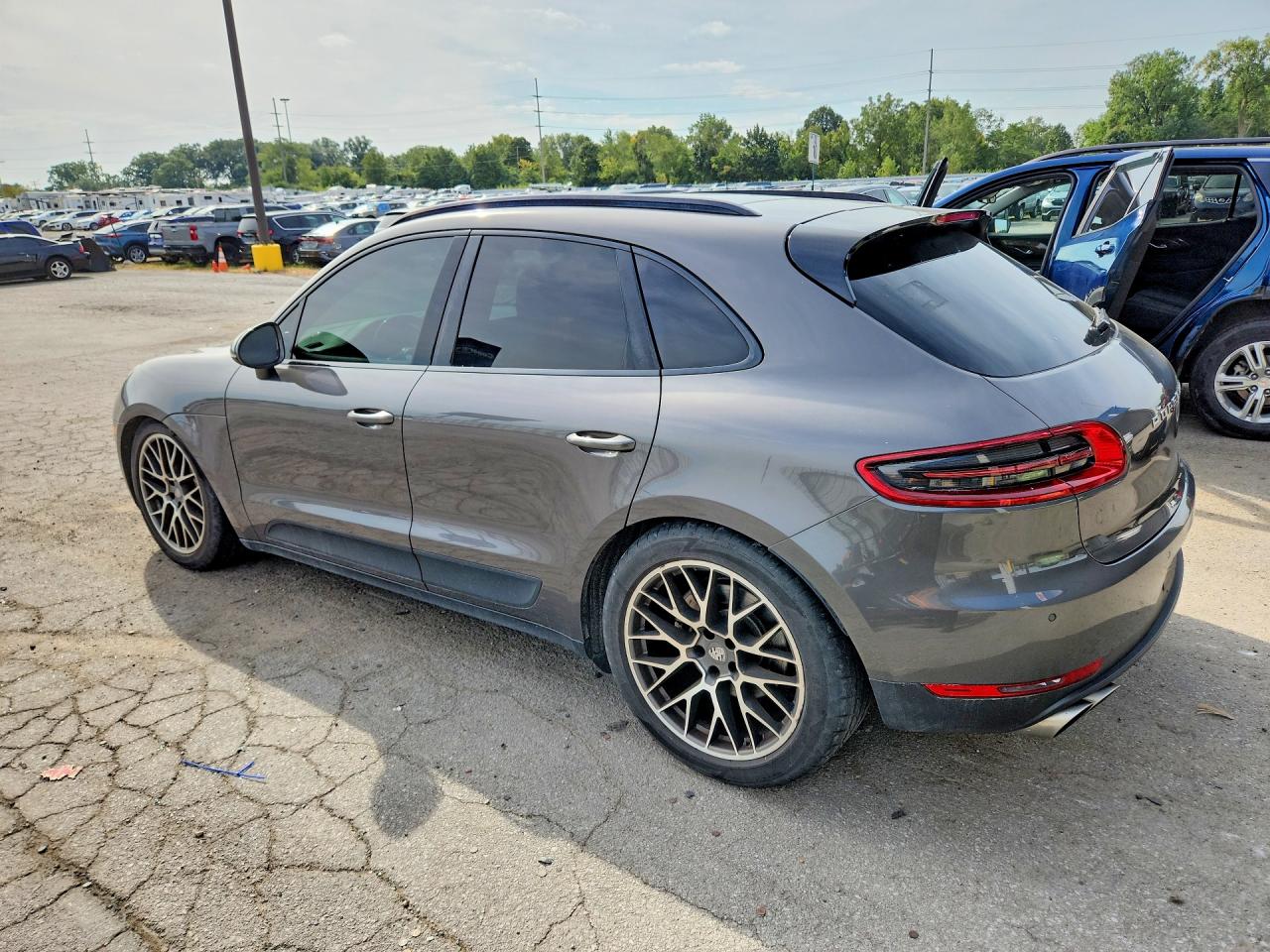 2015 PORSCHE MACAN S — снимка 2
