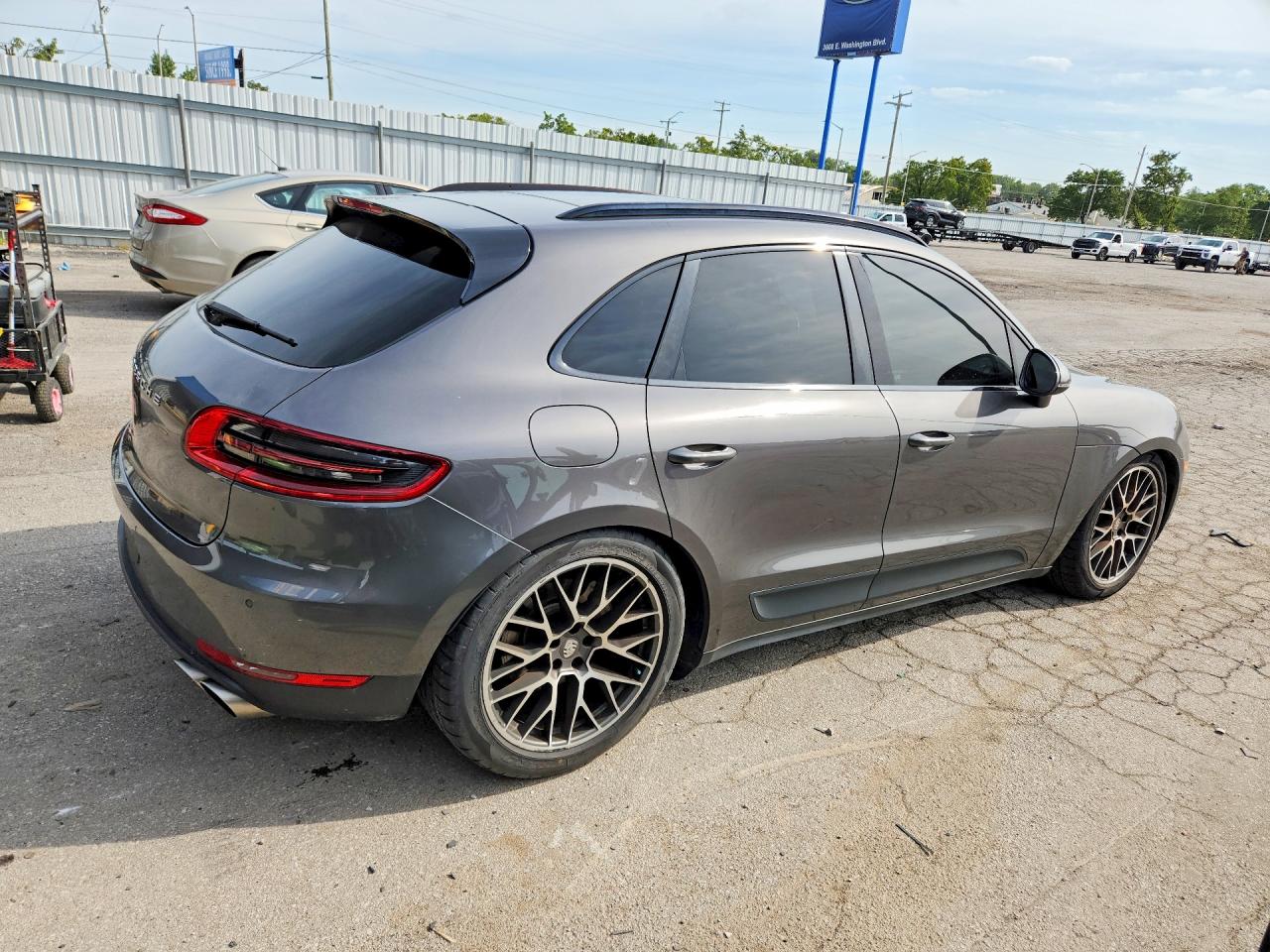 2015 PORSCHE MACAN S — снимка 3