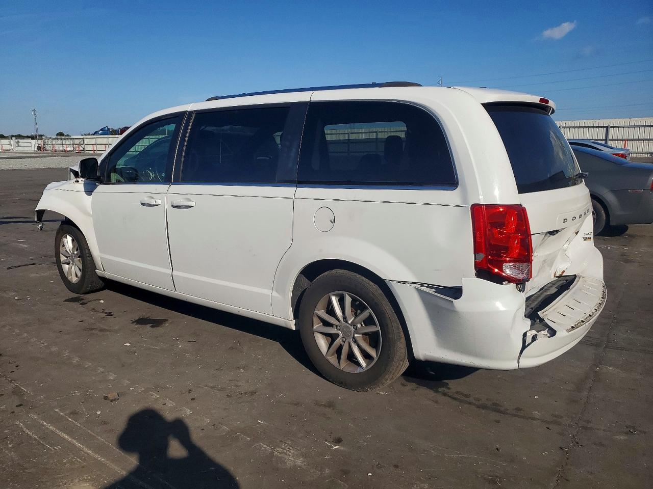 2018 DODGE GRAND CARAVAN SXT — снимка 2
