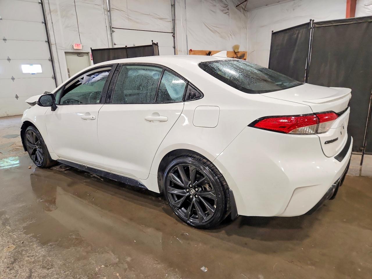 2026 TOYOTA COROLLA SE — снимка 2