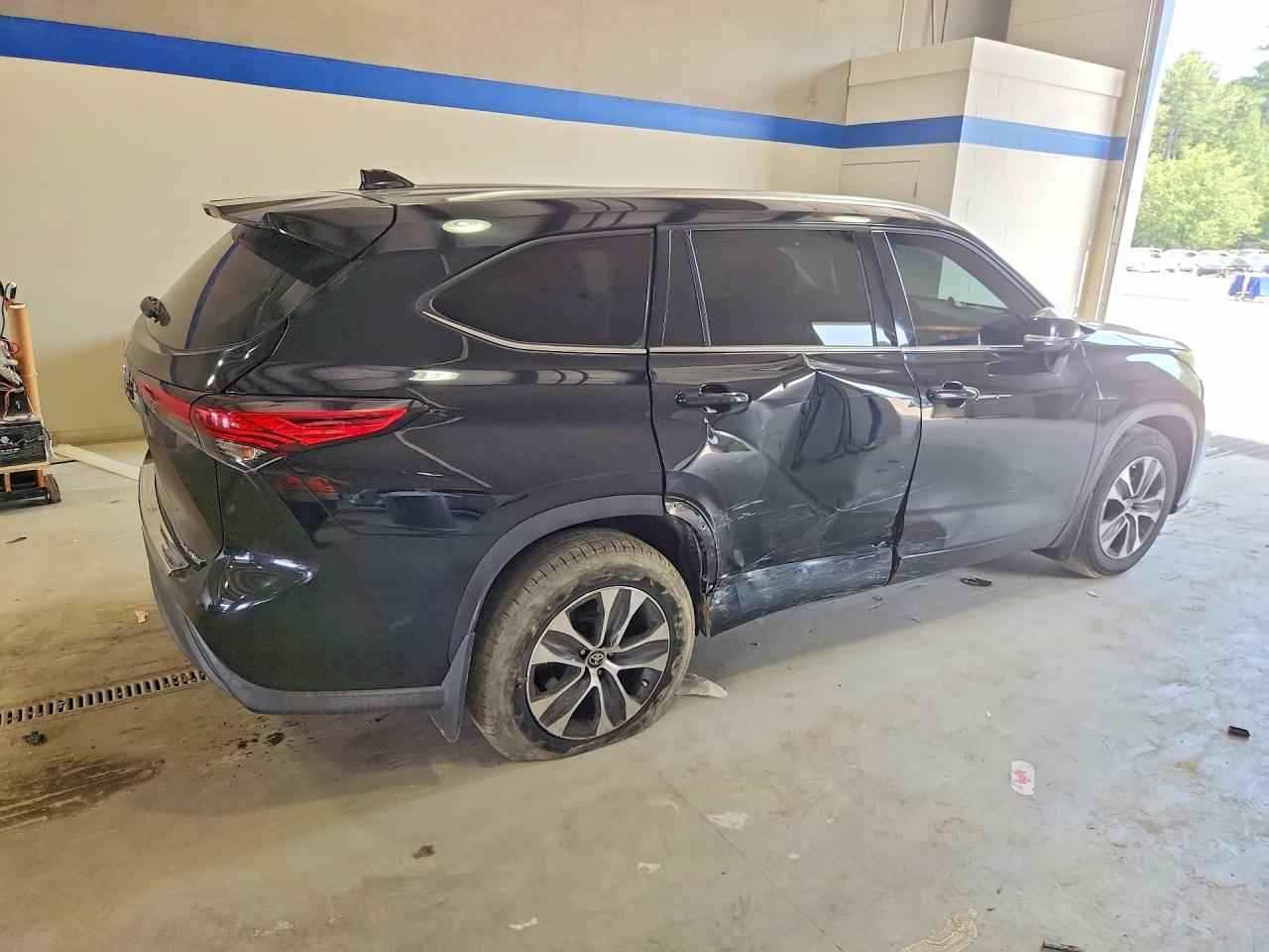 2020 TOYOTA HIGHLANDER XLE — снимка 3