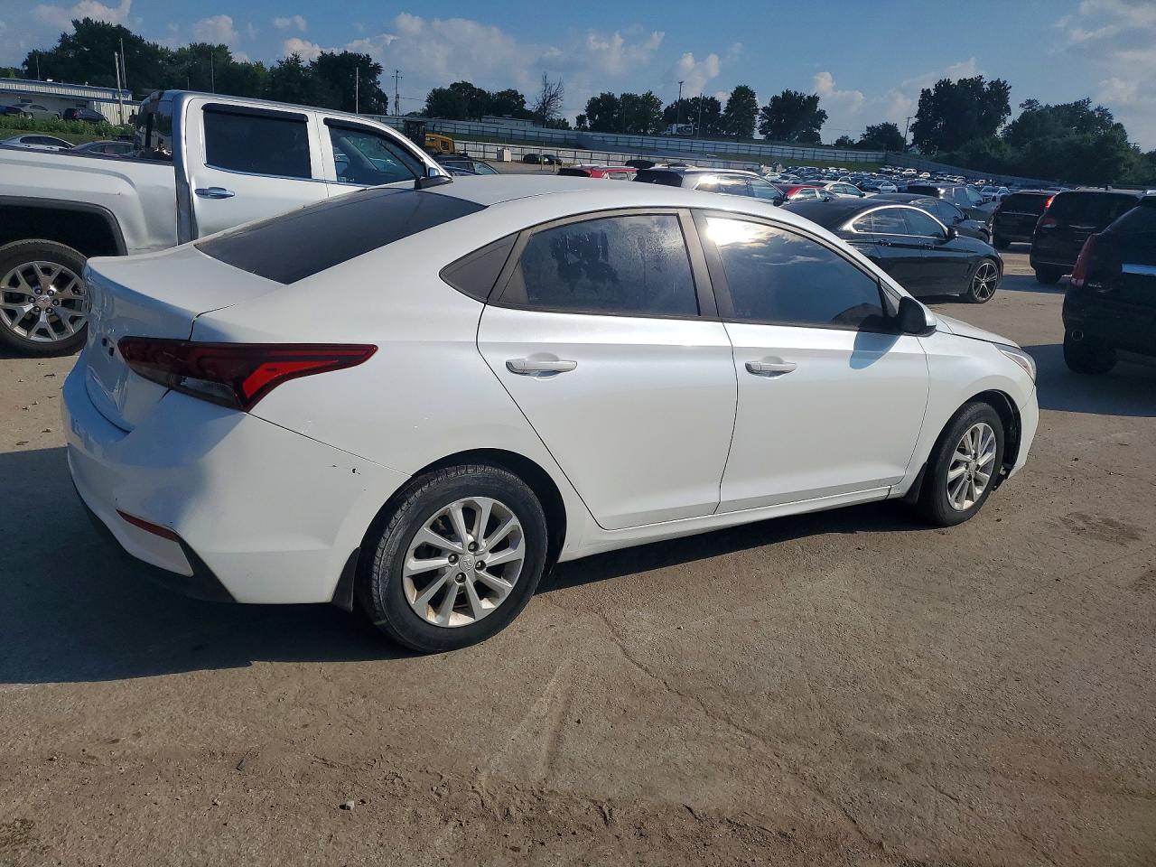 2018 HYUNDAI ACCENT SEL — снимка 3