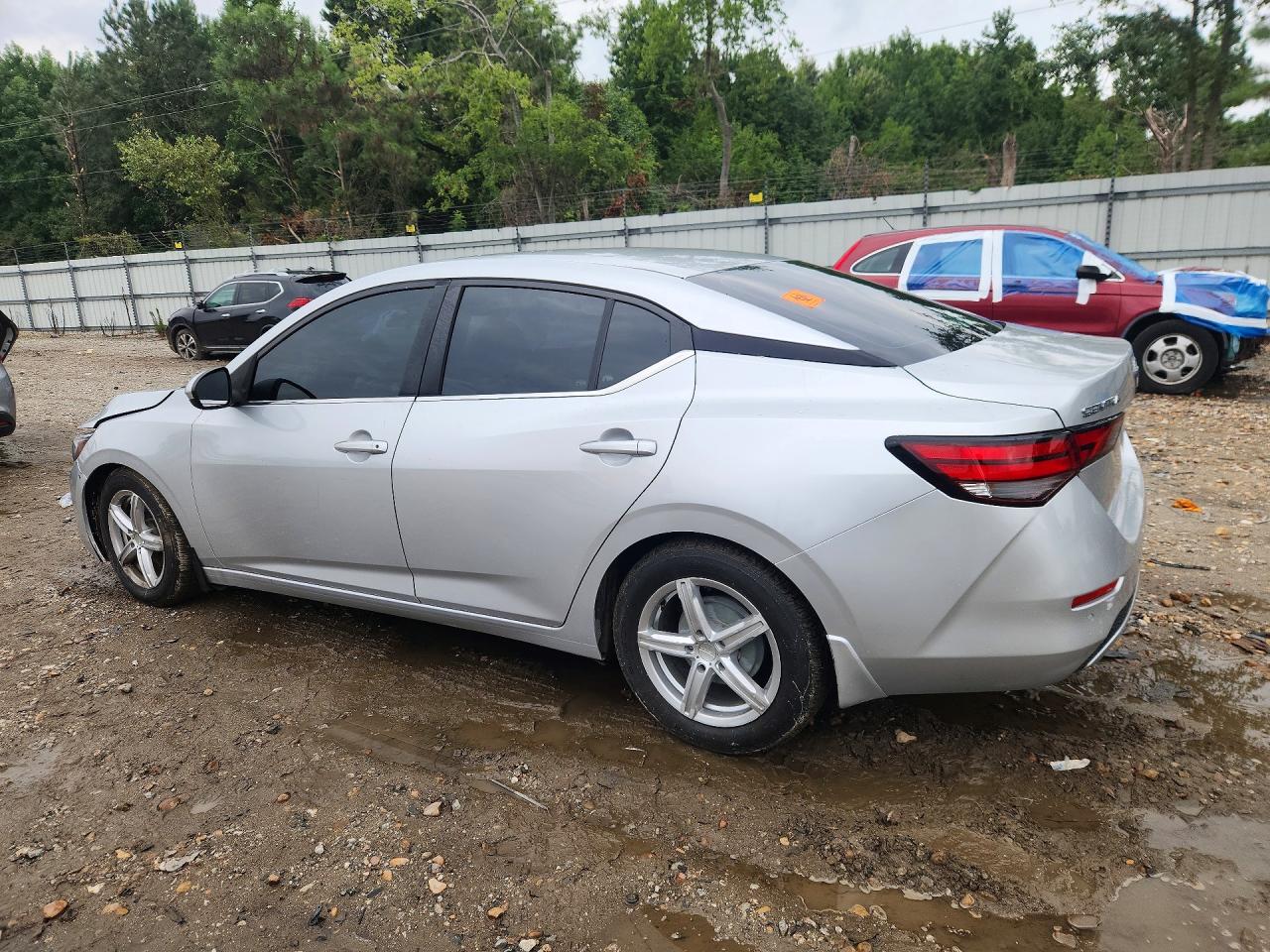 2021 NISSAN SENTRA S — снимка 2