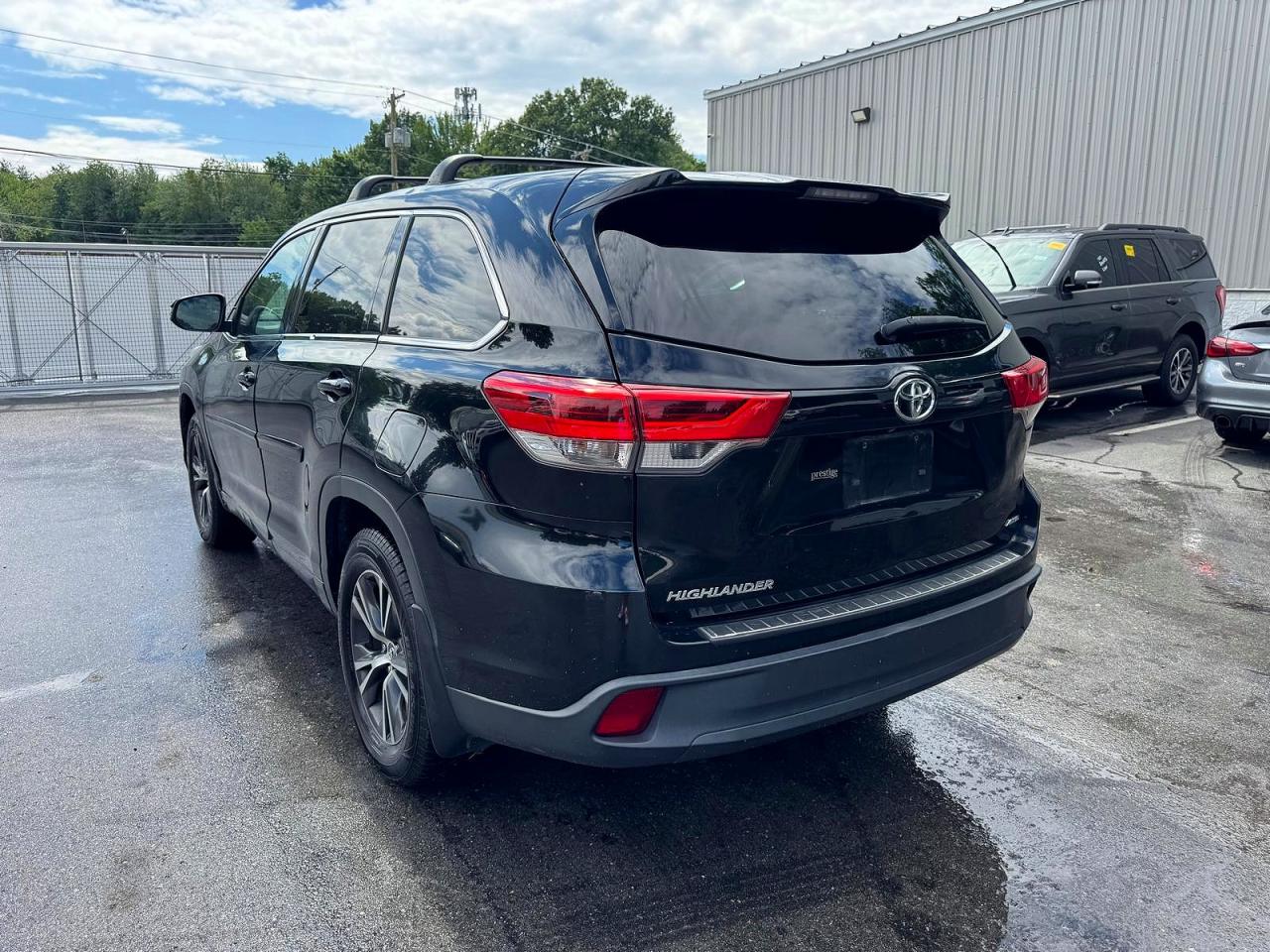 2018 TOYOTA HIGHLANDER LE — снимка 2