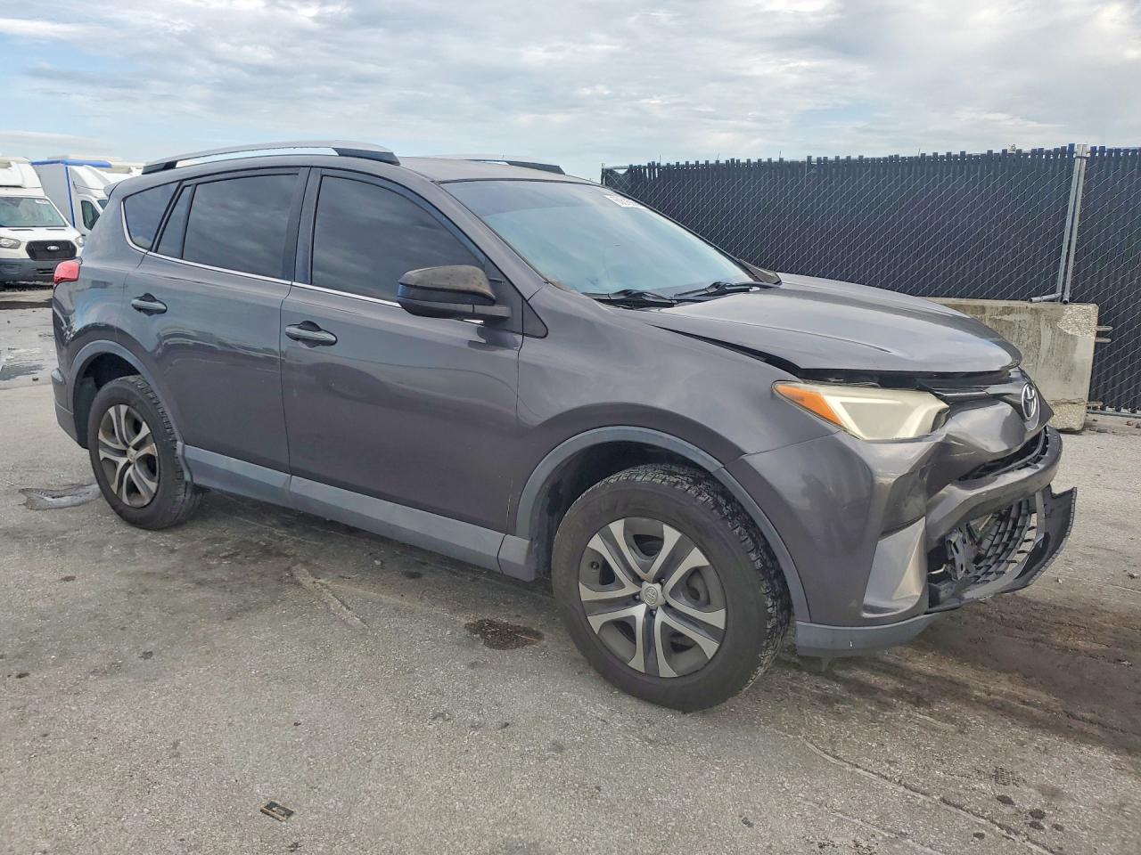 2016 TOYOTA RAV4 LE — снимка 4