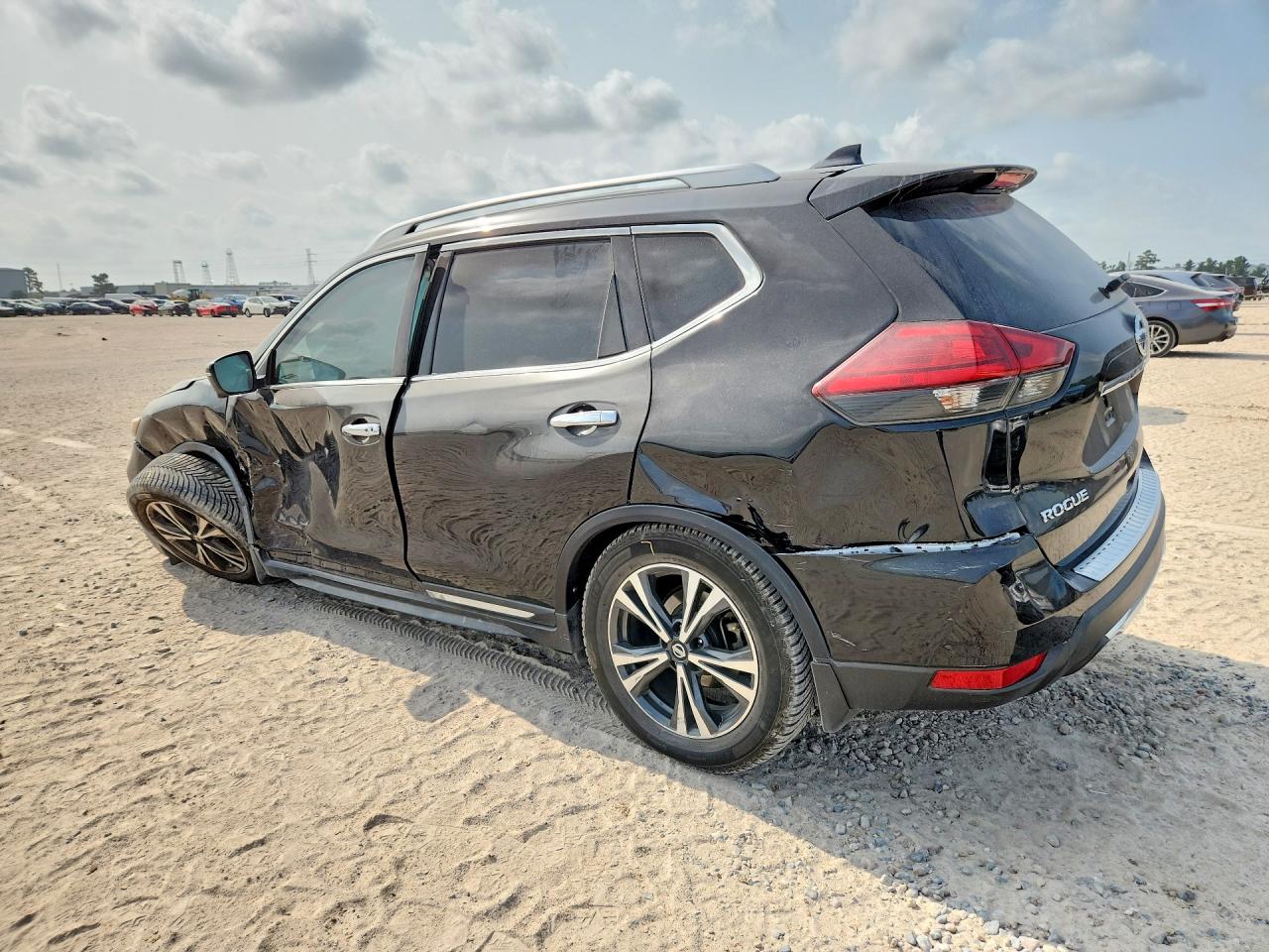 2017 NISSAN ROGUE SL — снимка 2