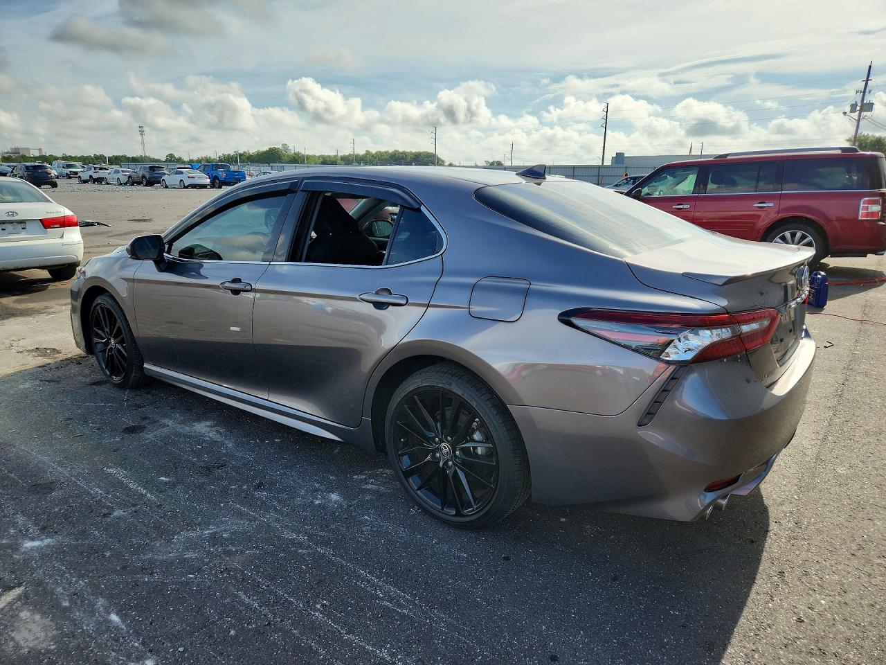 2024 TOYOTA CAMRY XSE — снимка 2