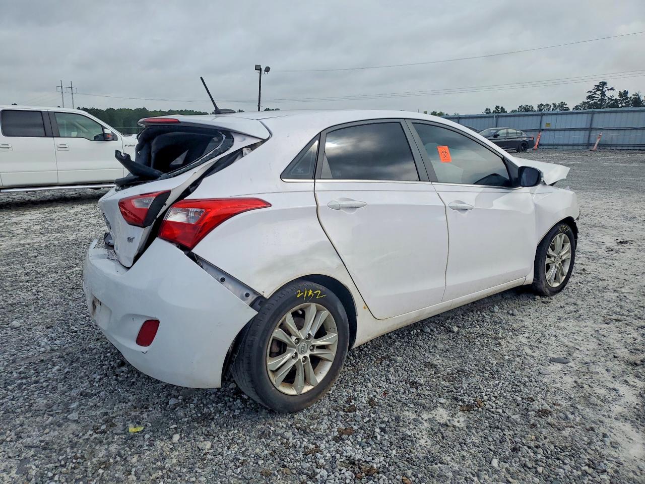 2015 HYUNDAI ELANTRA GT BASE — снимка 3