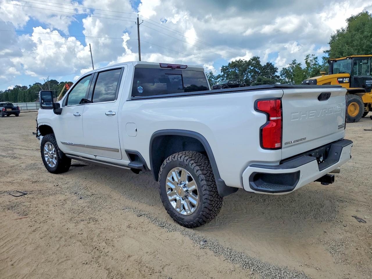 2024 CHEVROLET SILVERADO K2500 HIGH COUNTRY — снимка 2