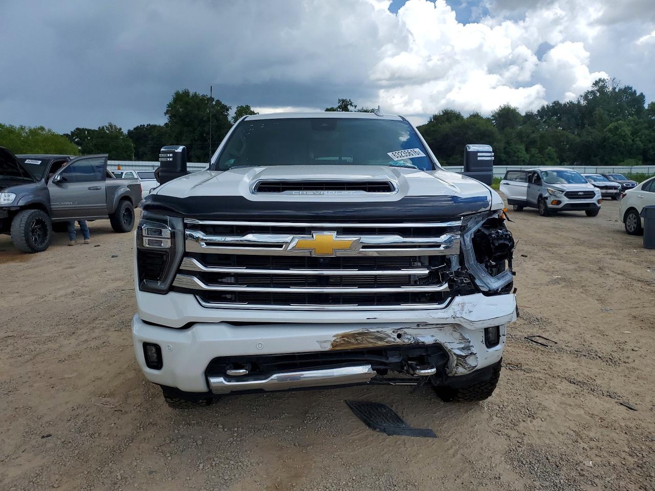 2024 CHEVROLET SILVERADO K2500 HIGH COUNTRY — снимка 5