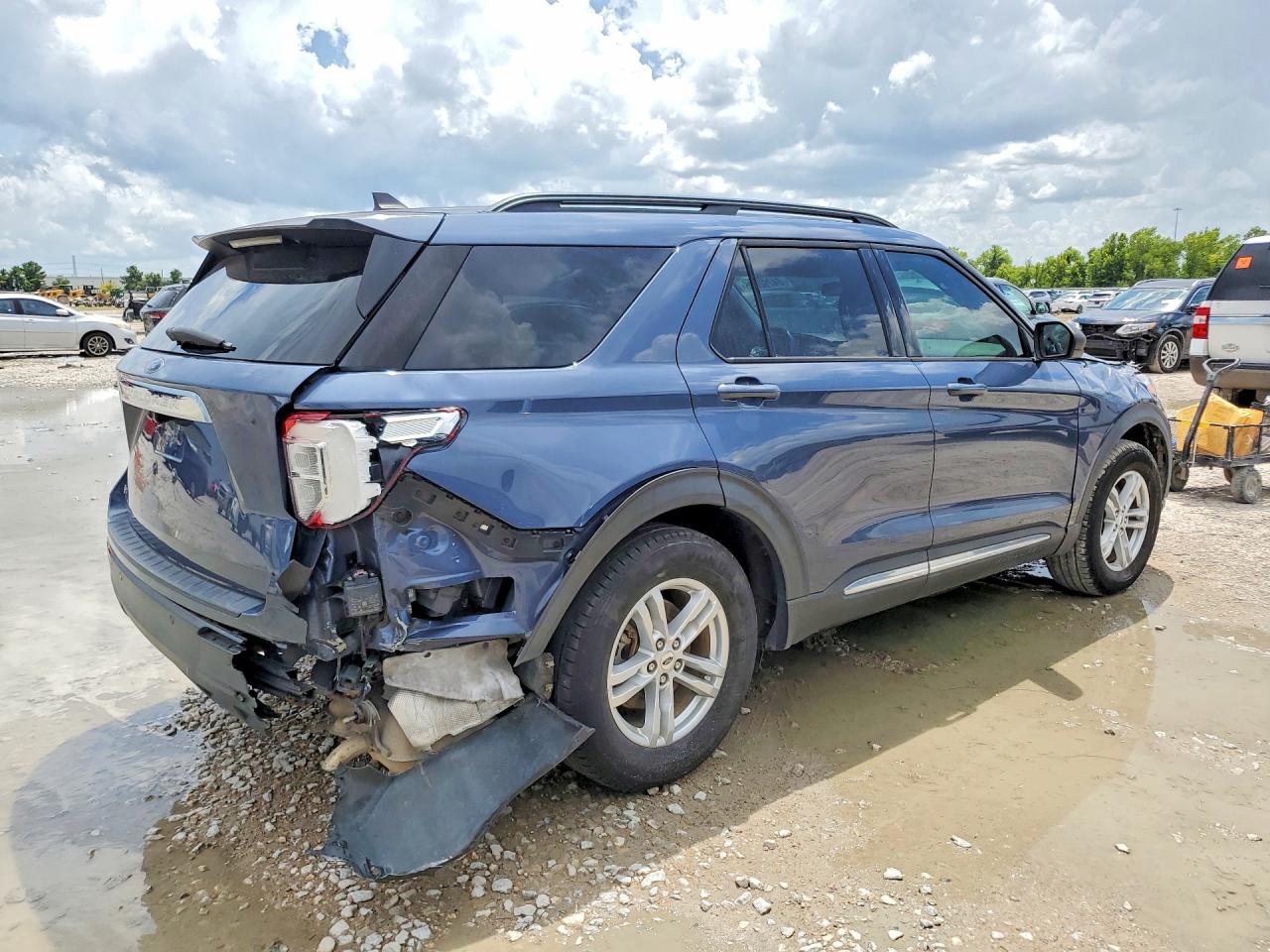 2021 FORD EXPLORER XLT — снимка 3