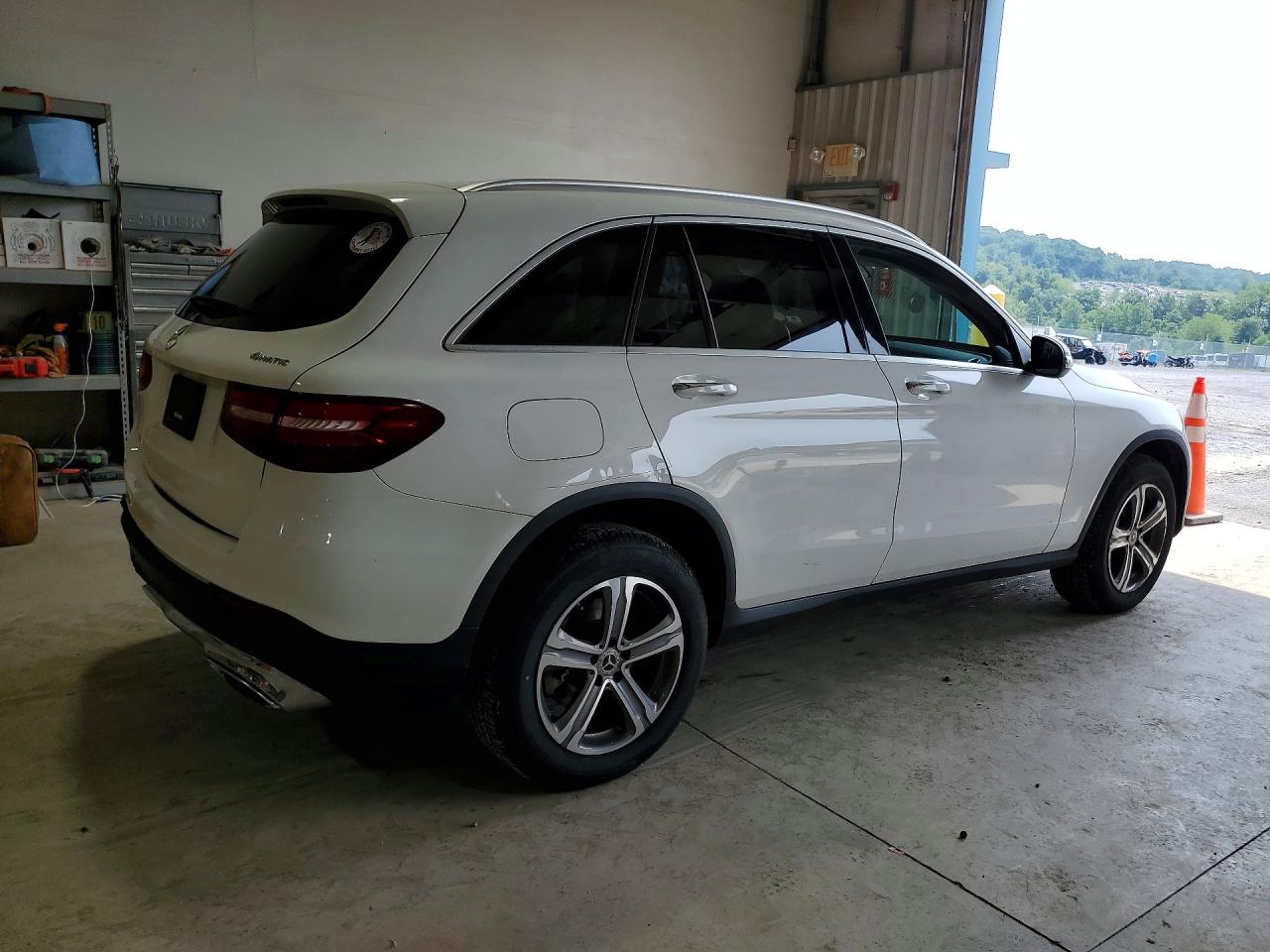 2018 MERCEDES-BENZ GLC 300 4MATIC — снимка 3